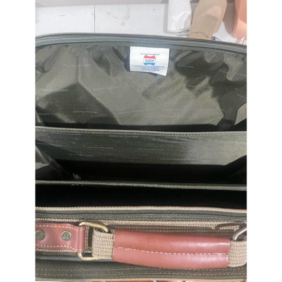 American Tourister Soft Shell Brief Case Green Tan Shoulder - Picture 3 of 4